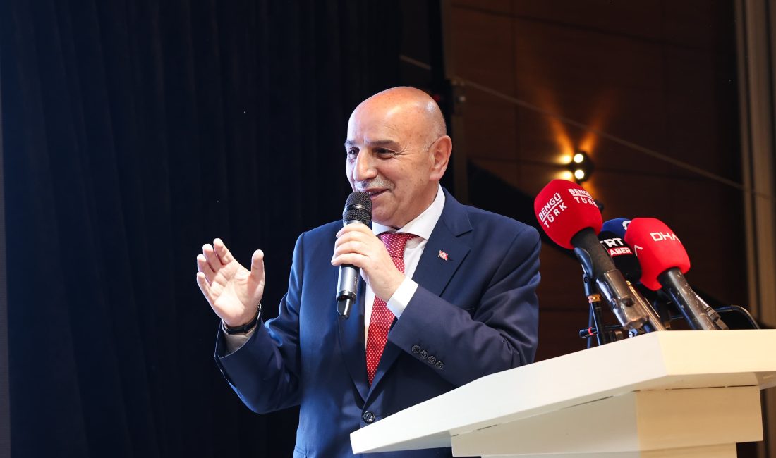 İFTARA KATILDI AK Parti Ankara Büyükşehir Belediye başkan adayı Turgut