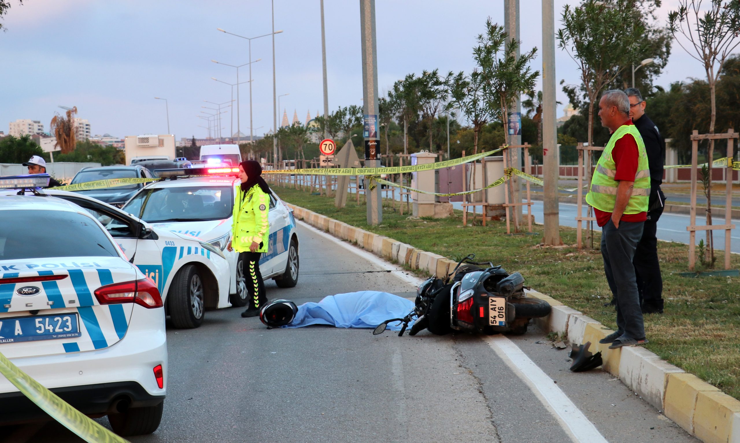 15 yaşındaki çocuğun kamyonla çarptığı motosikletli öldü