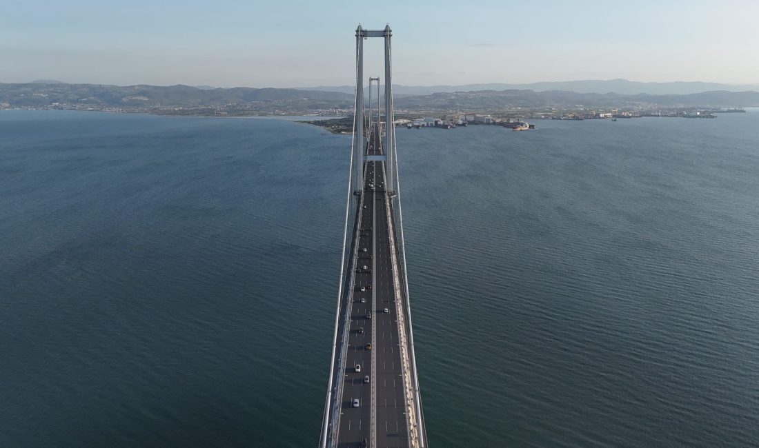 Mikail KARAMAN/ANKARA, – ULAŞTIRMA ve Altyapı Bakanı Abdulkadir Uraloğlu, İzmit