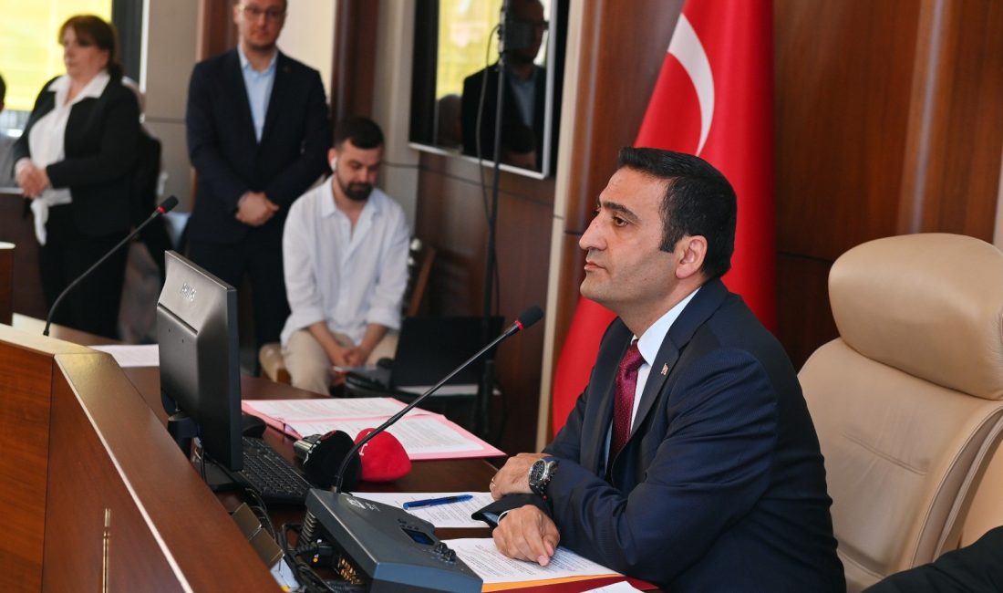 Devran GÜNDÜZ-Özkan ÖZGER/İSTANBUL, – BEYOĞLU Belediye Meclisi’nin yeni dönem ilk