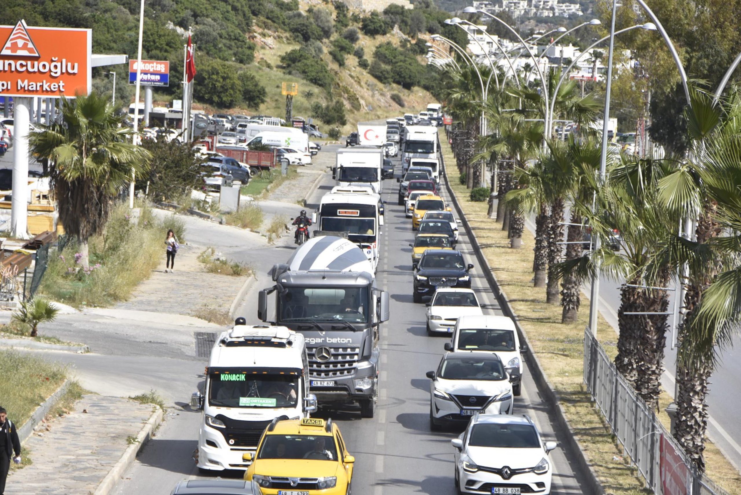 bodruma son 48 saatte 30 binden fazla arac giris yapti 66152e9f3d52c scaled