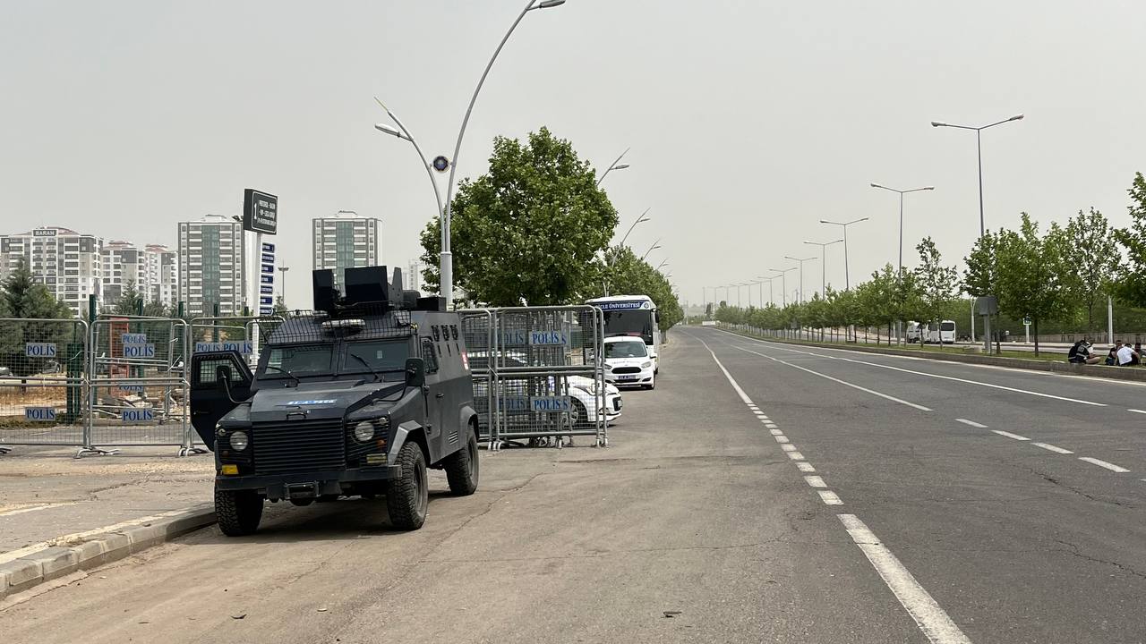 Diyarbekir Spor’un başkanı Serkan Genç, daha önce maça çıkmama kararı