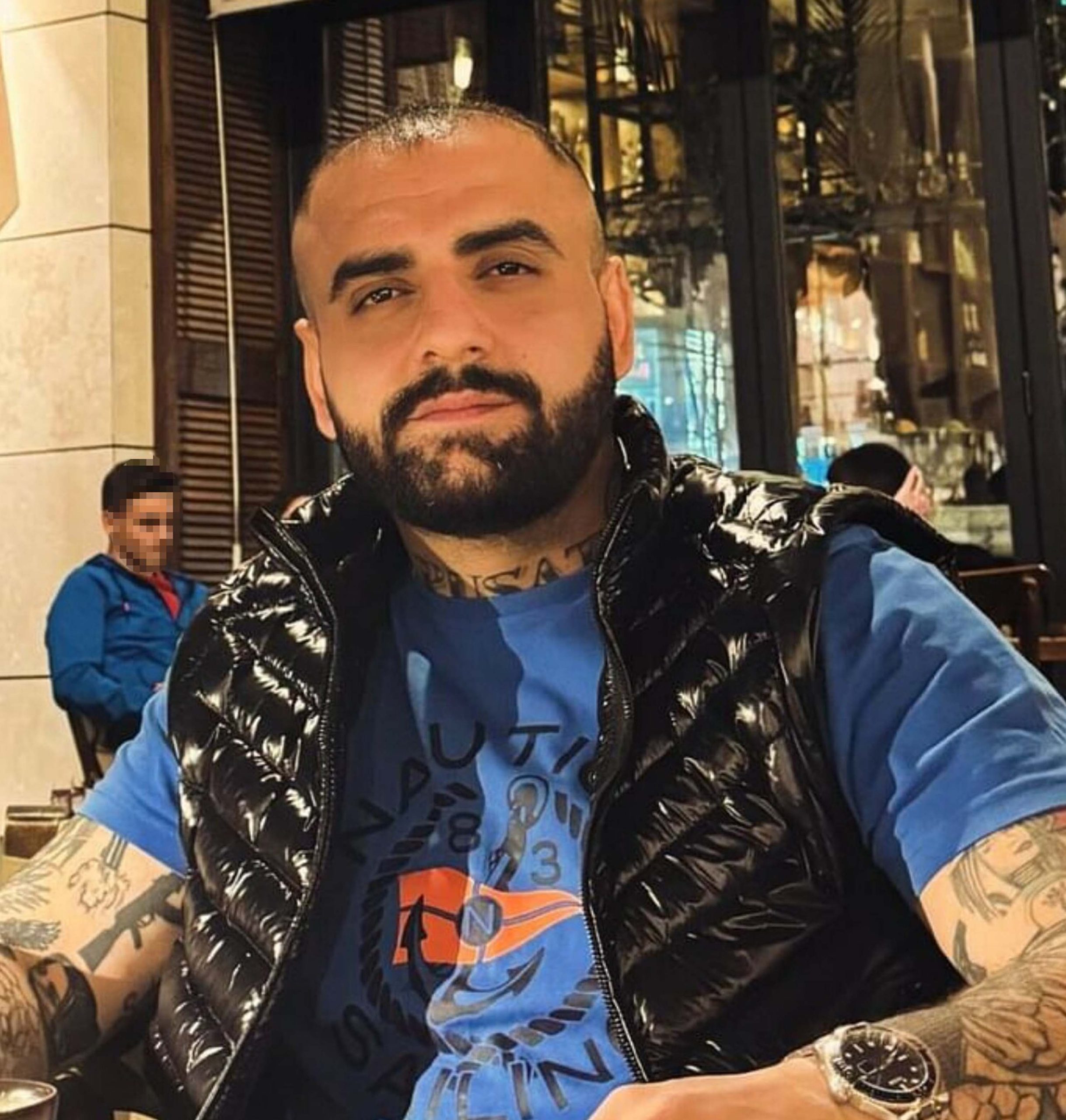 evinin onundeki silahli saldirida oldu olay ani kamerada 662e15278d91b scaled