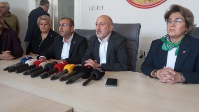 Cumhuriyet Halk Partisi İl binasında yerel ve ulusal basın mensupları
