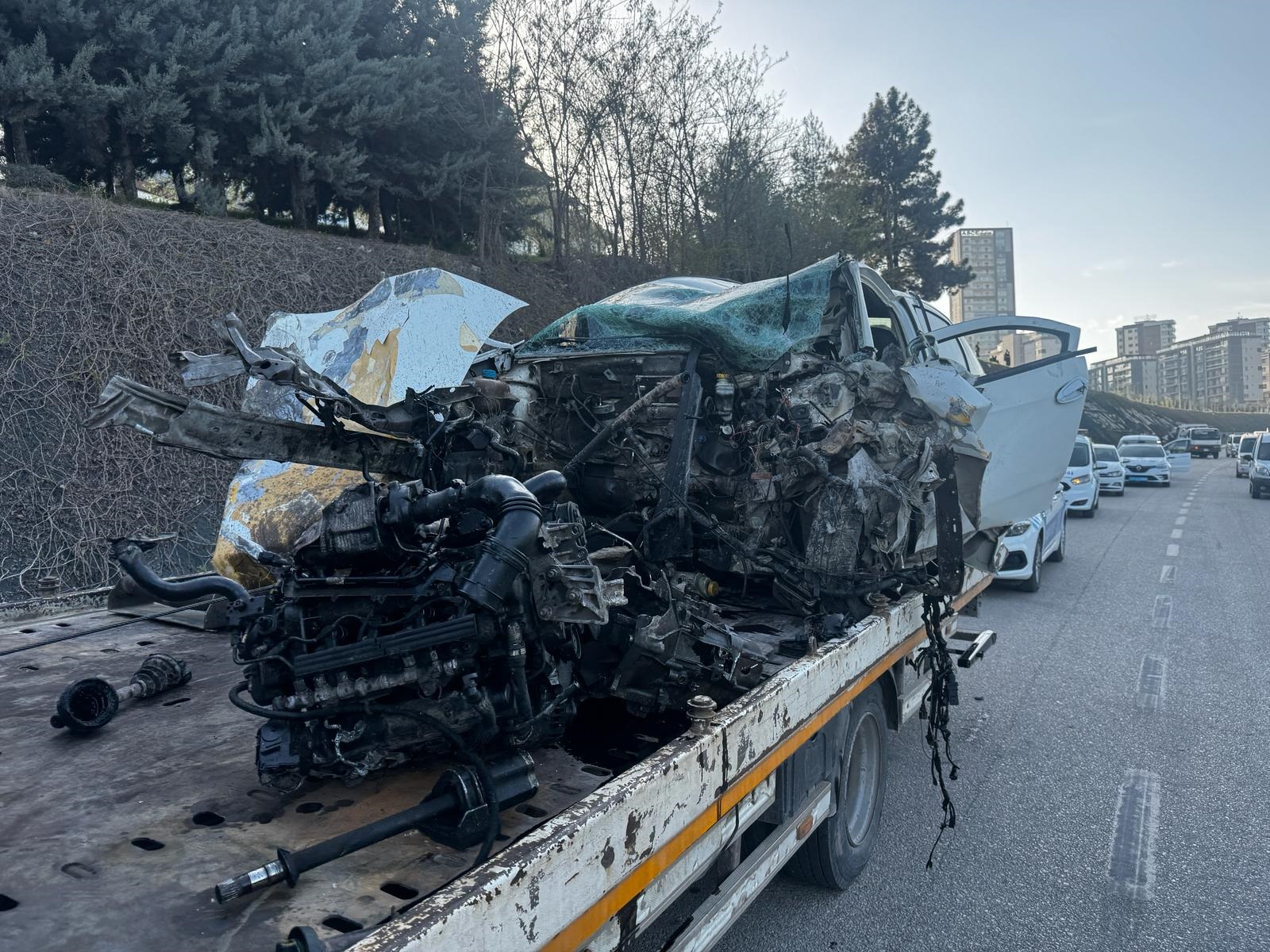 Gaziantep'te otomobiller çarpıştı: 4 yaralı Gaziantep'te otomobiller çarpıştı: 4 yaralı
