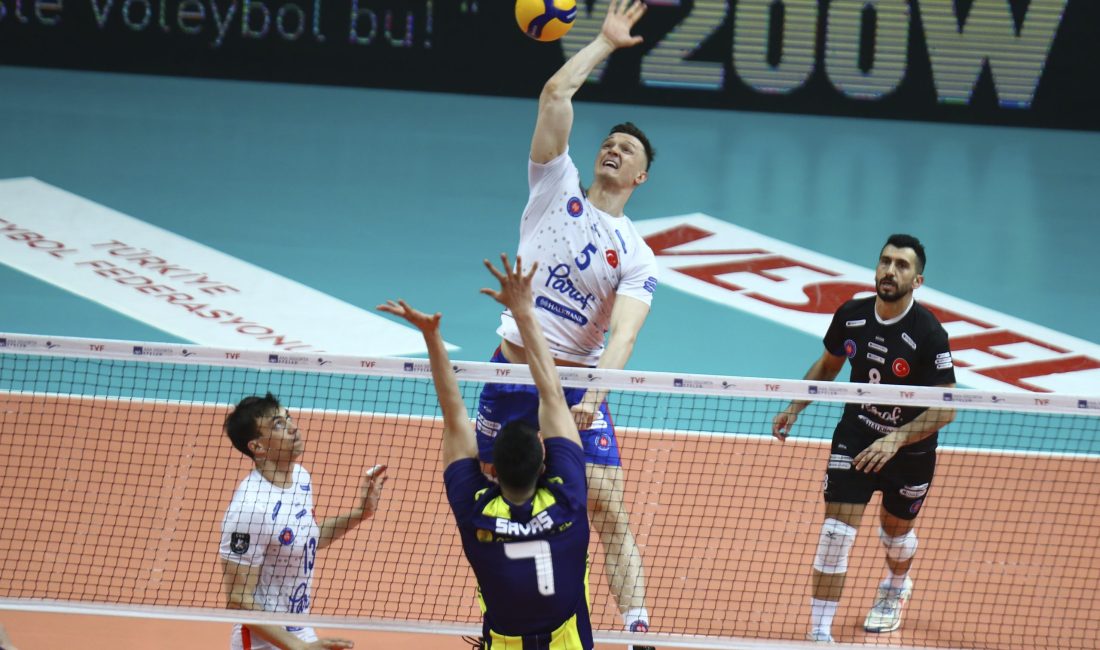 İSTANBUL, – SALON: TVF Ziraat Bankkart Voleybol HAKEMLER: Yavuz Akdemir,