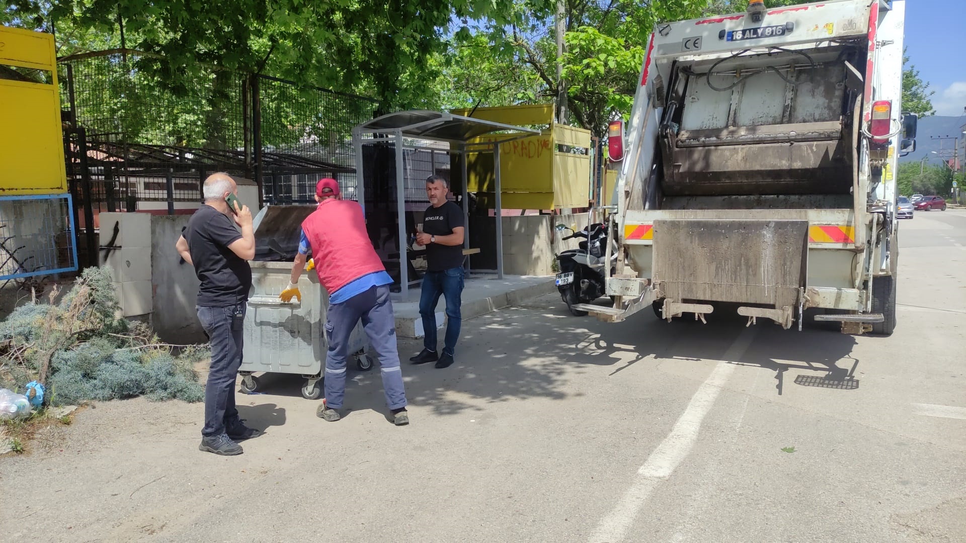 konteynerde parcalara ayrilmis bedeni bulunan ayinin basi ve derisi bahcede cikti 662bb03a1e336