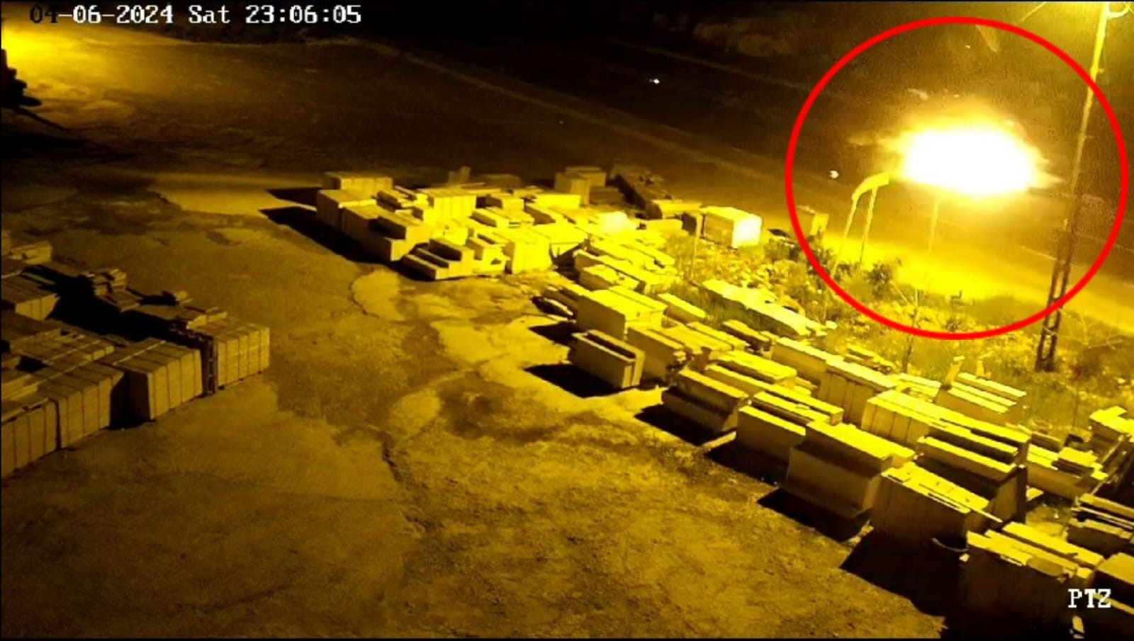 Mardin'de 6 kişinin yaralandığı kaza kamerada Mardin'de 6 kişinin yaralandığı kaza kamerada