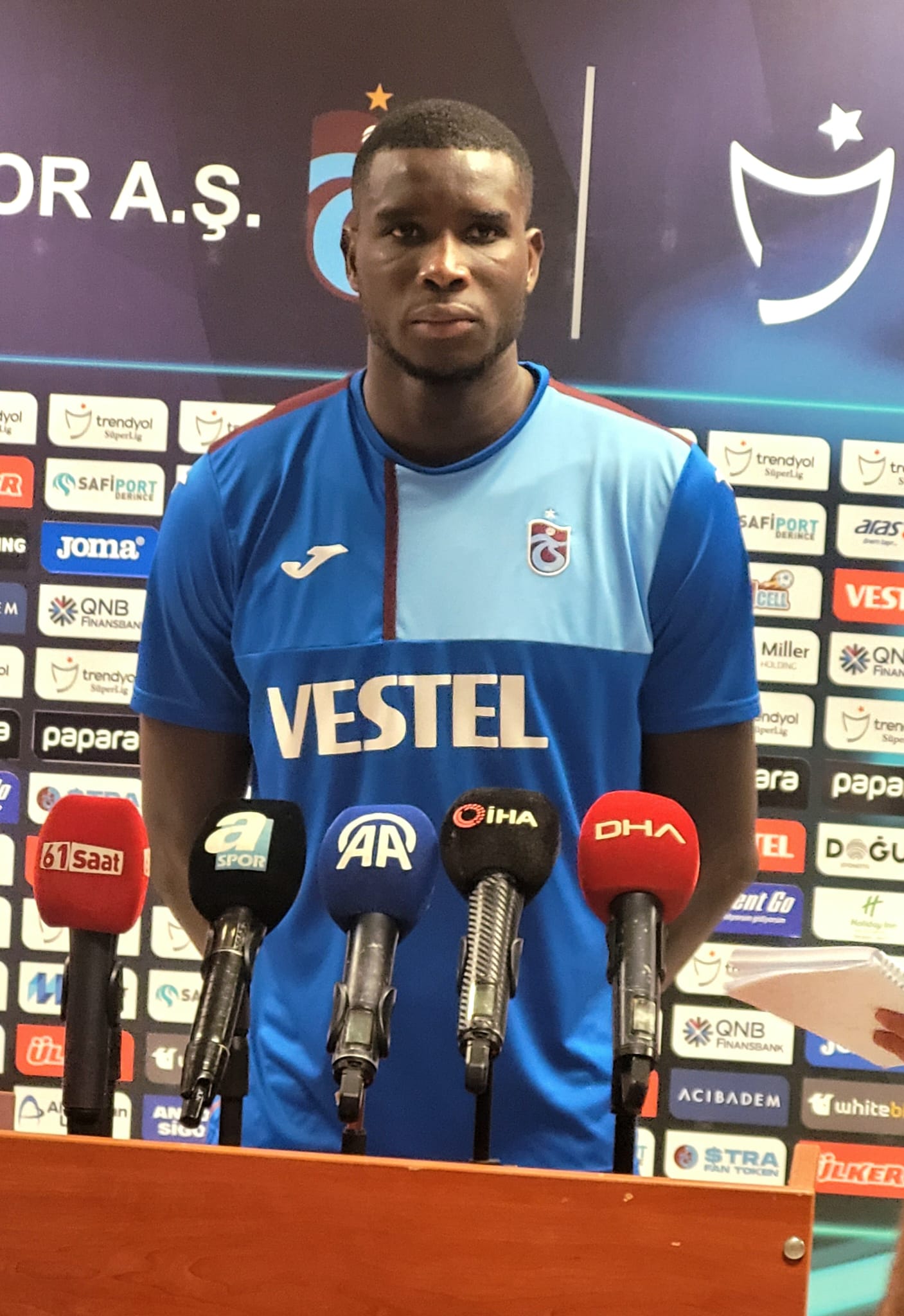 onuachu burada kalmak istiyorum ama sonuc olarak kulubumun verecegi bir karar var 662e9f6c9078d