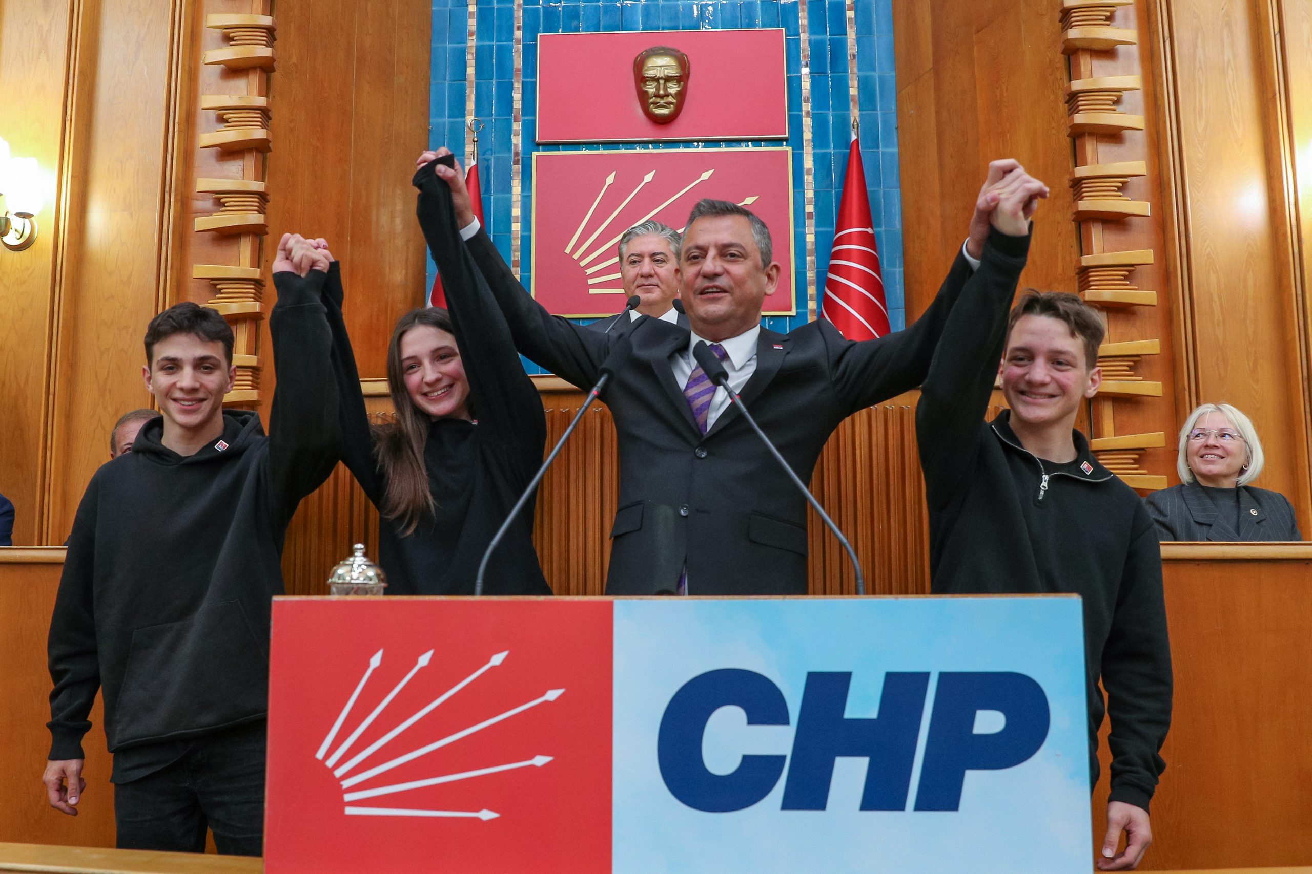 CHP GENEL BAŞKANI ÖZEL'DEN TAKSİM AÇIKLAMASI 1 ozgur ozel taksimi kapatmak anayasa tanimamaktir 6630f199cfe4c scaled