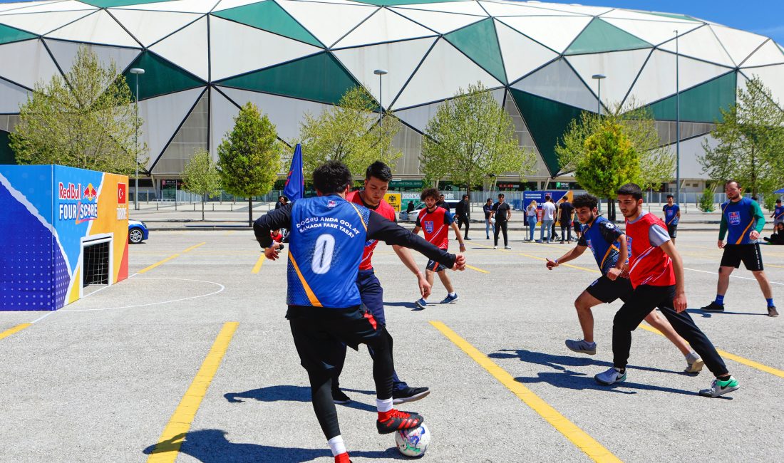 İSTANBUL, – Red Bull’un global futbol etkinliği Red Bull Four