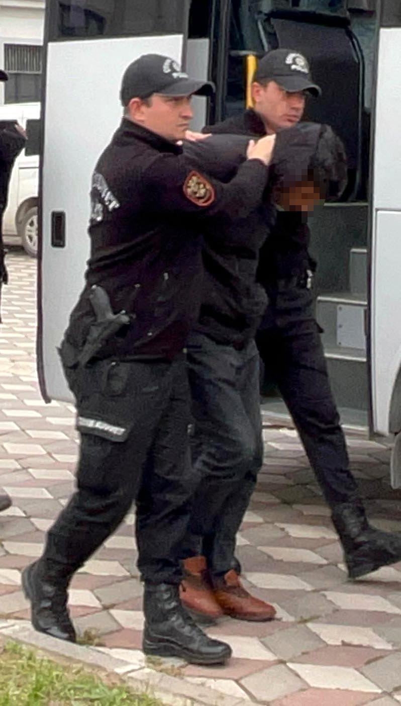 Kocaeli'de 4 çocuk annesi kadının cinayetiyle ilgili 26 kişi gözaltına alındı.