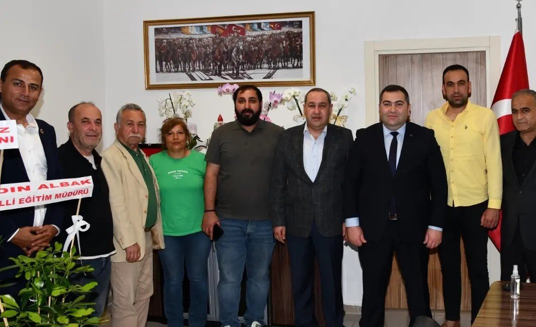 Osmaniye Gazeteciler Cemiyeti (OGC) başkan ve üyeleri, kısa bir süre