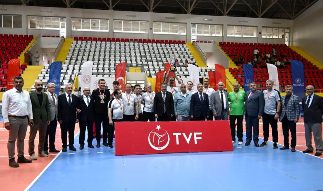 24-27 Mayıs tarihleri arasında oynanan Oturarak Voleybol Süper Lig Final