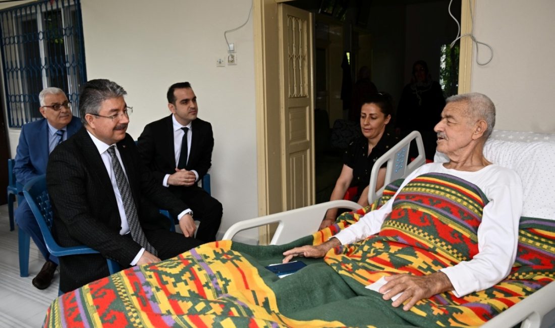 Osmaniye Valisi  Dr. Erdinç Yılmaz, vatandaşlarımızı evlerinde ziyaret etti. Ziyarette