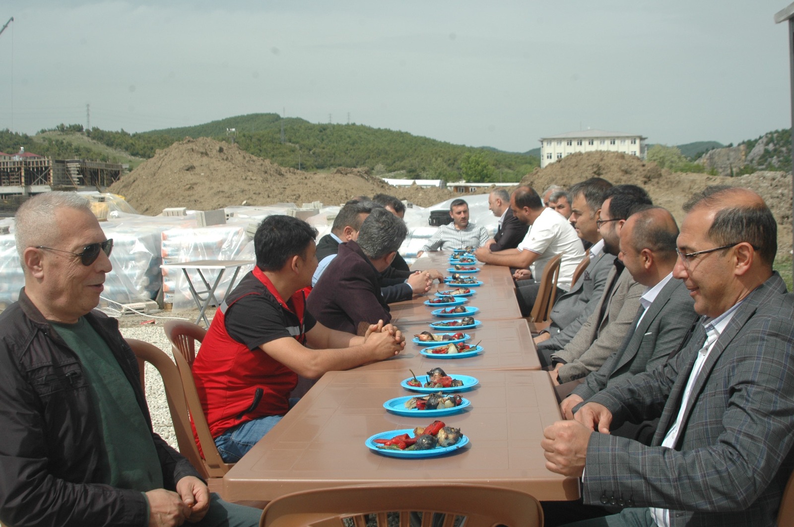 AGN Mühendislik Yetkilisi Bilal Çelikten İlçe Protokolüne Yemek Verdi