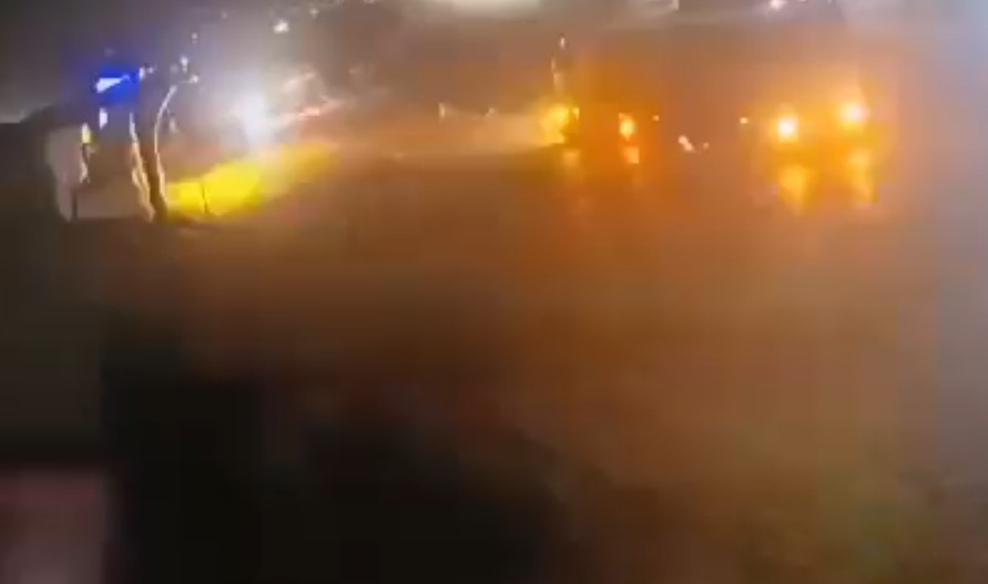 Kocaeli’nin Başiskele ilçesinde meydana gelen trafik kazasında, otomobil ile TIR’ın