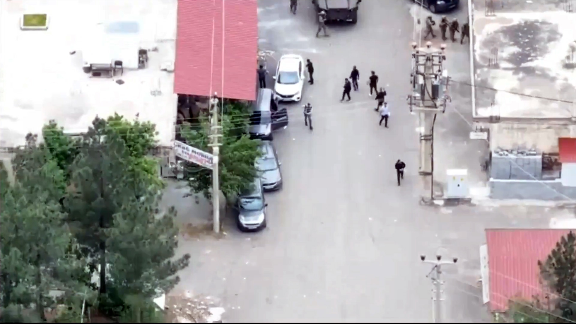 77 ilde mercek 19 operasyonu 1877 silah ele gecirildi 2 bin 89 supheliye islem yapildi 6646f523621b7