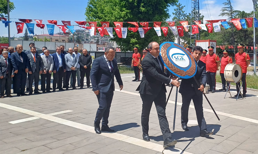 Kahramanmaraş’ta Sosyal Güvenlik Haftası Çelenk Koyma Töreni Gerçekleştirildi