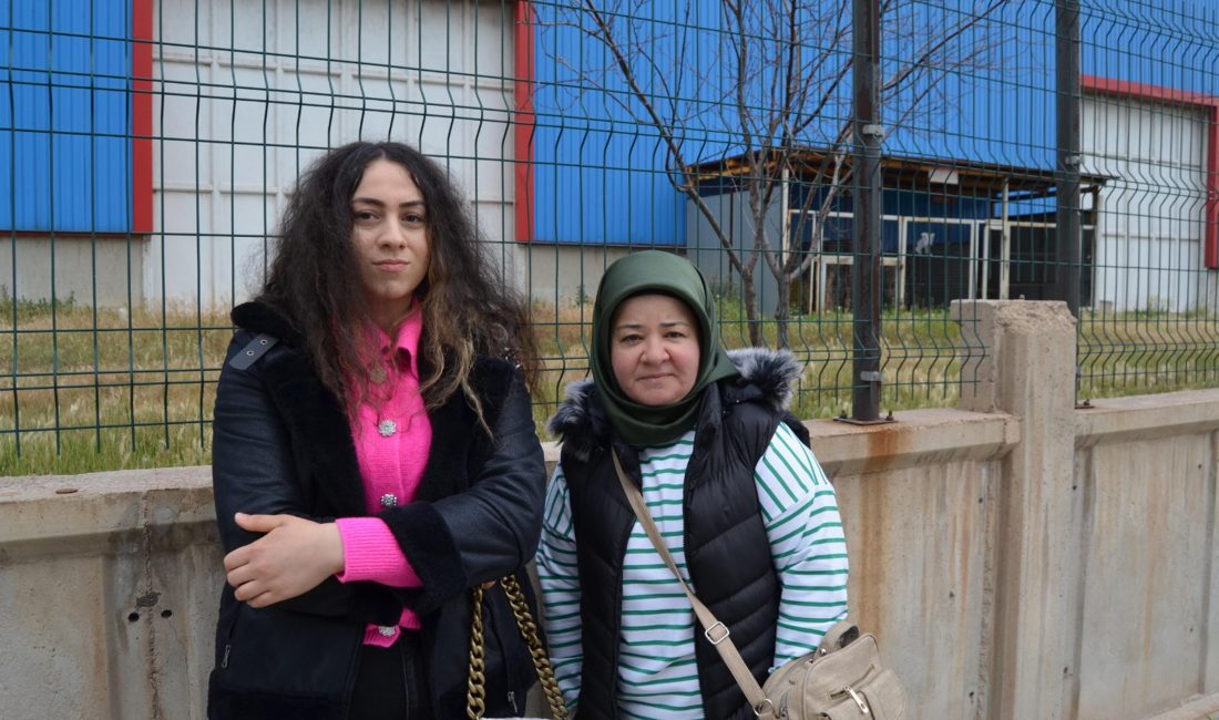 Aksaray’da bir atık madeni yağ geri dönüşüm fabrikasında çıkan yangın,