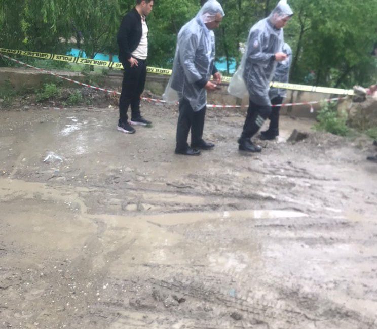 Ankara’nın Çankaya ilçesinde bulunan Dikmen Vadisi’nde bir erkek cesedi tespit