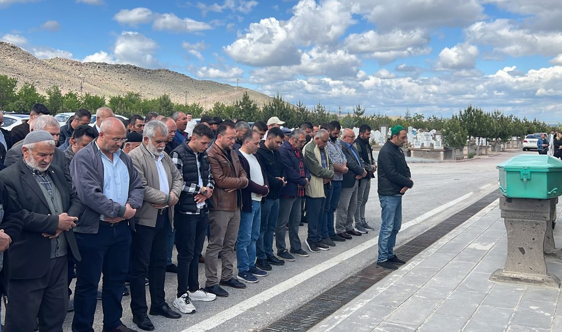 Kayseri’de yaşanan acı olayda bıçakla öldürülen Buse Erkin’in sosyal medya