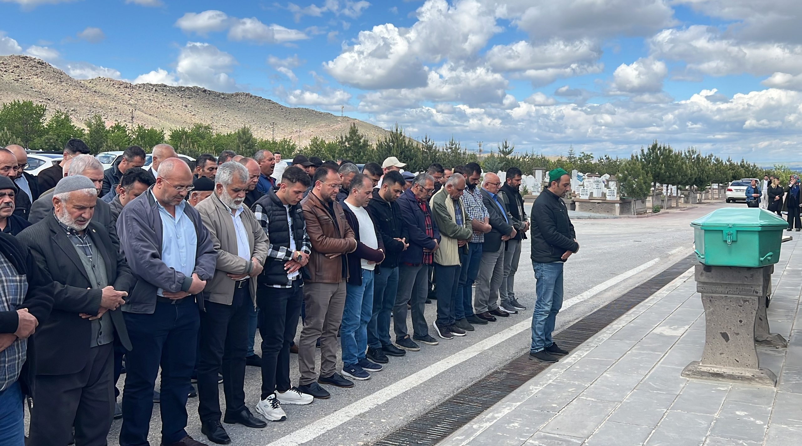 babasinin bicakladigi buse 4 gunluk yasam savasini kaybetti 2 663a36a0dc3a5 scaled