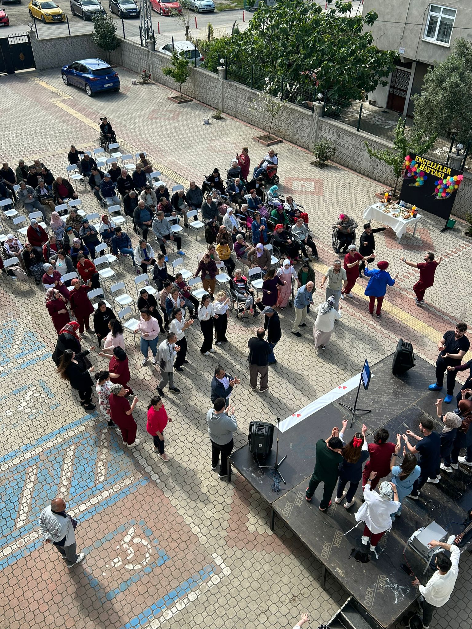 SAMSUN'DA ENGELLİLER HAFTASI ETKİNLİĞİNDE RENKLİ DAKİKALAR YAŞANDI