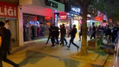 Fenerbahçe-Galatasaray Derbisinin Ardından Taraftarlar Arasında Kavga: 3 Gözaltı