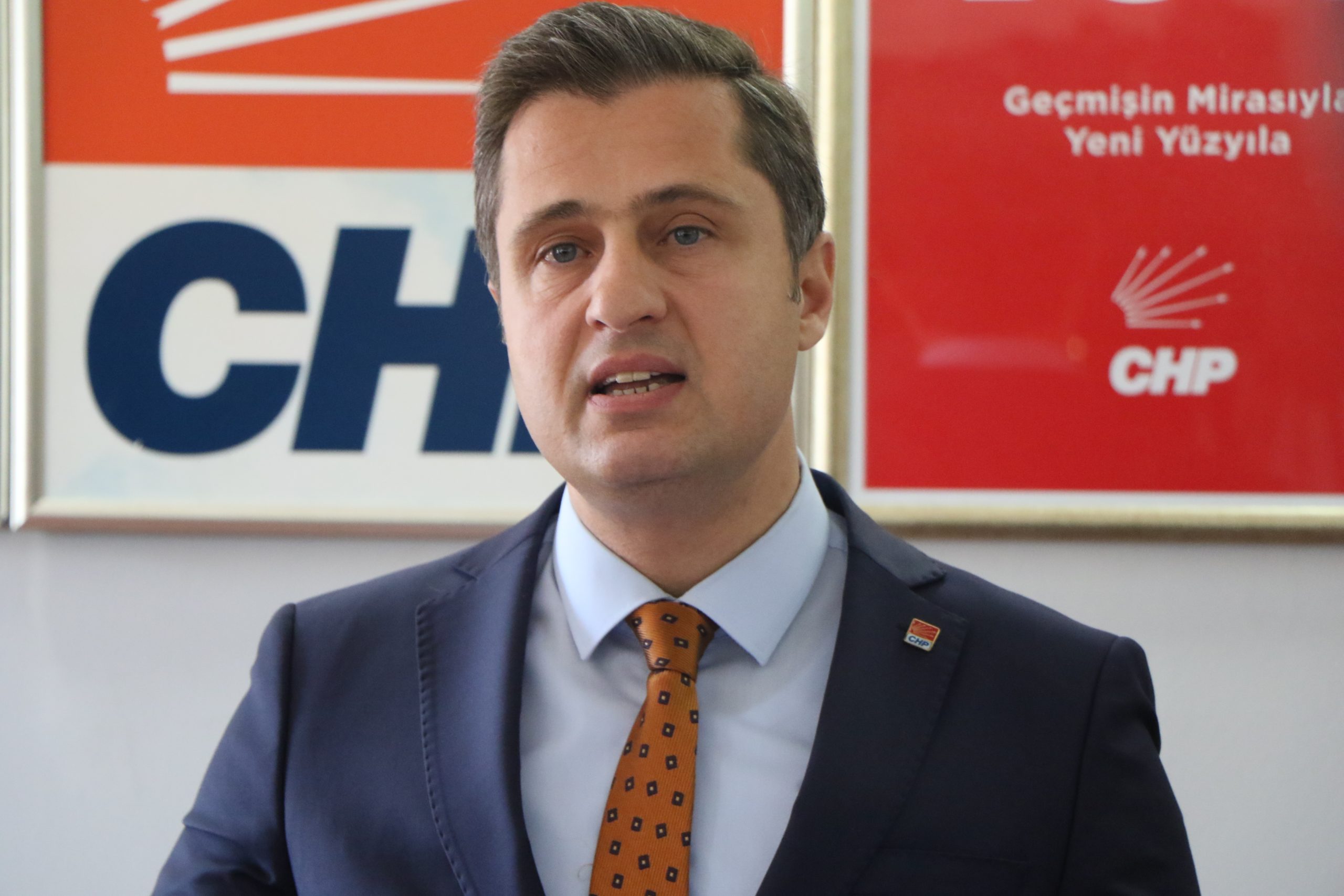 CHP Sözcüsü Deniz Yücel: "Kuvayımilliyecilerin sivilleri katlettiğini duydunuz mu? Anadolu'yu savunmak biz varken Hamas'a düşmez" dedi. 1 chp sozcusu yucel anadoluyu savunmak biz varken hamasa dusmez 664b5cd89c34f scaled