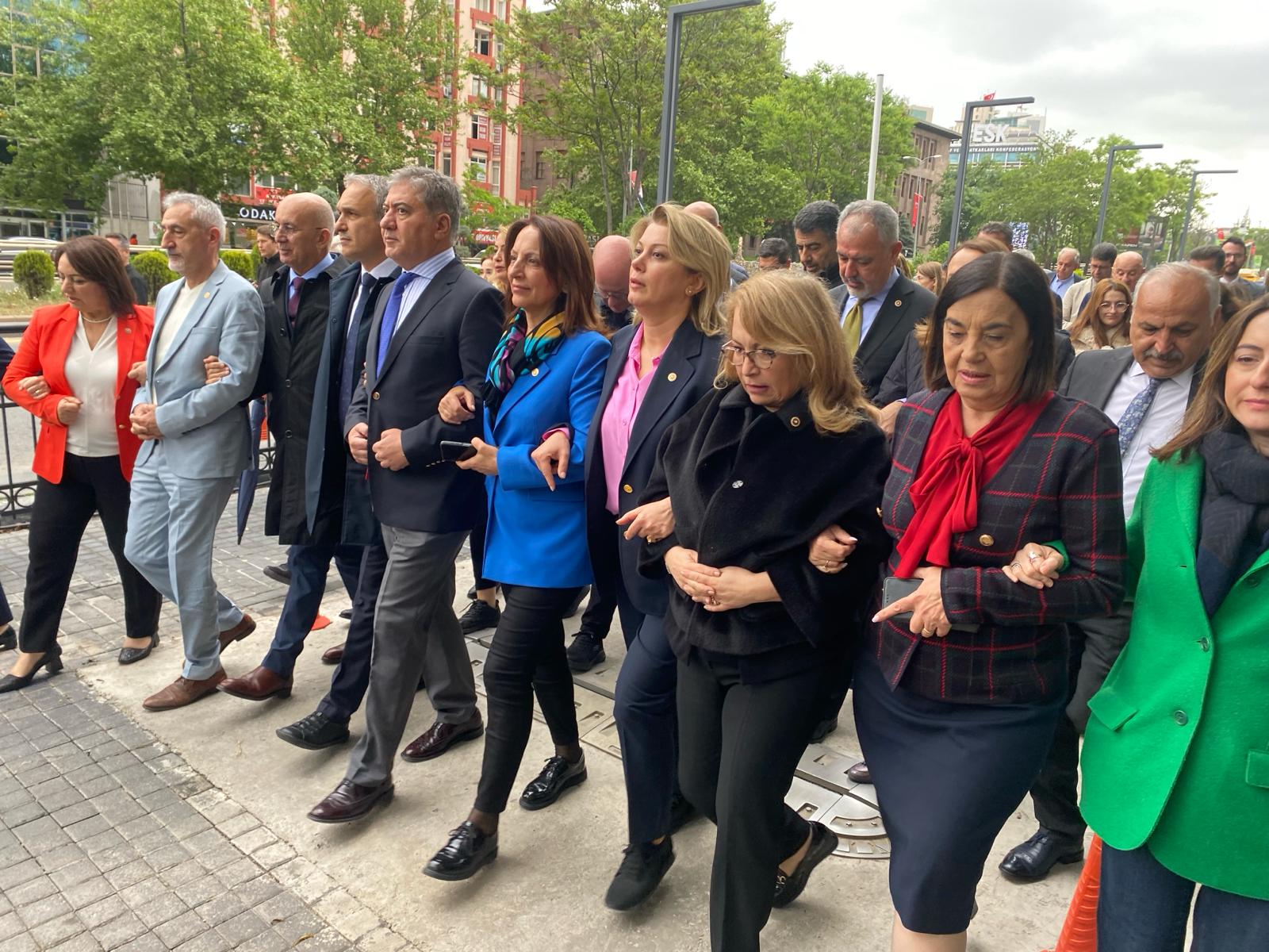 chpli vekillerden mebe turkiye yuzyili maarif modeli tepkisi 6634c559a5e20