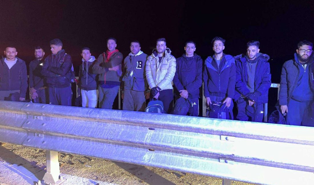 Edirne’de 21 kaçak göçmen