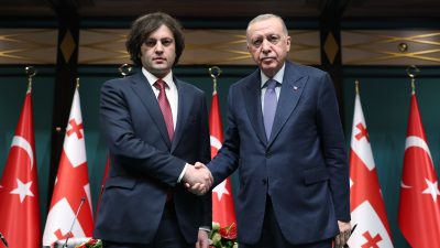 “Türkiye ile Gürcistan Arasındaki İlişkiler Güçleniyor”