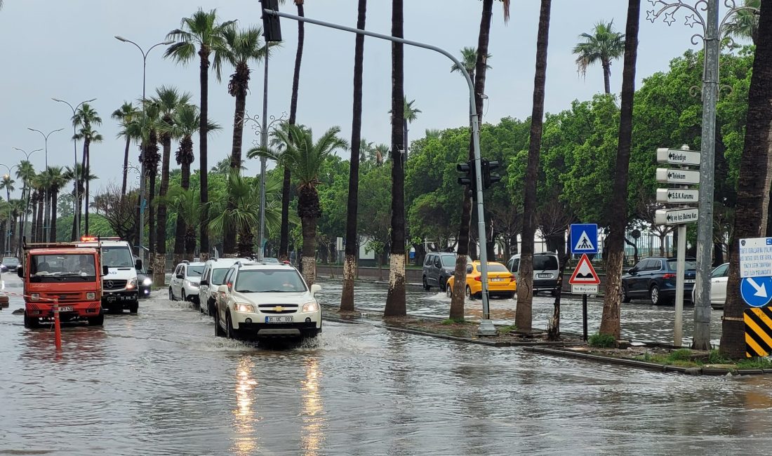 İskenderun’da Yoğun Yağış Hayatı