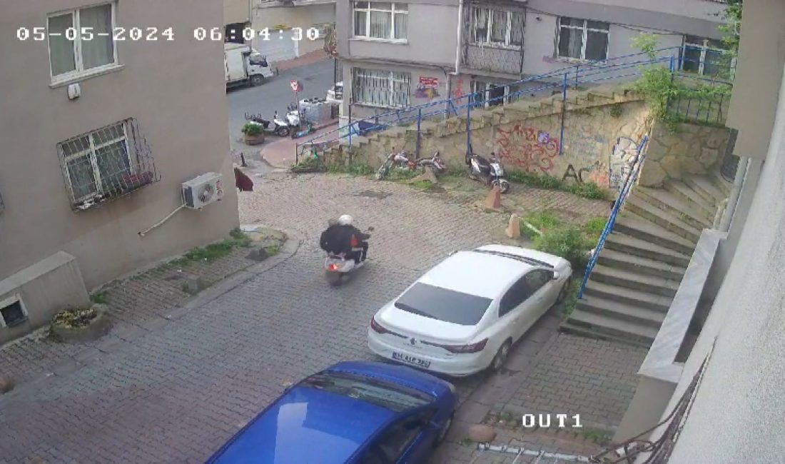 Beyoğlu’nda yaşanan olayda, sabah saatlerinde Cihangir Mahallesi’nde park halindeki bir