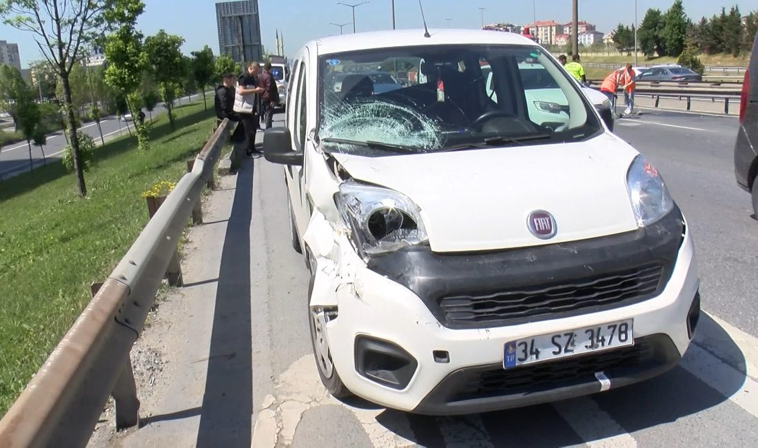 TEM Otoyolu Ankara istikametinde yaşanan zincirleme kazada, arızalanan kamyona çarpan