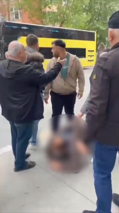 ESENYURT'TA TACİZ İDDİASINDA 2 KİŞİ DARP EDİLDİ!