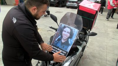 Motokuryeler Adalet İstiyor: Balıkesir’de Motokurye Ata Emre Akman’ın Öldürülmesi Protesto Edildi