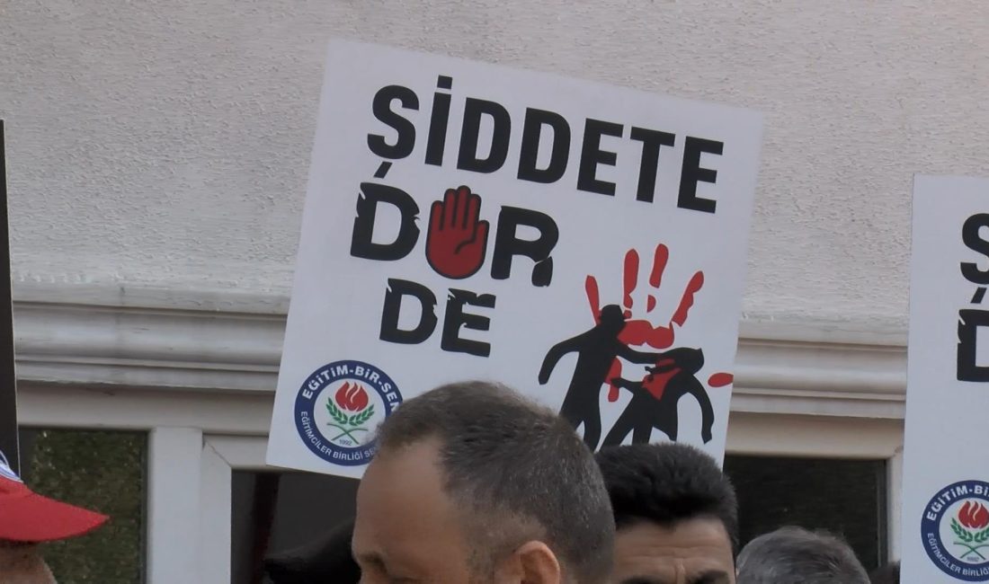 Eğitim Bir-Sen İstanbul 2 Nolu Şubesi, önceki gün Eyüpsultan Alibeyköy’de