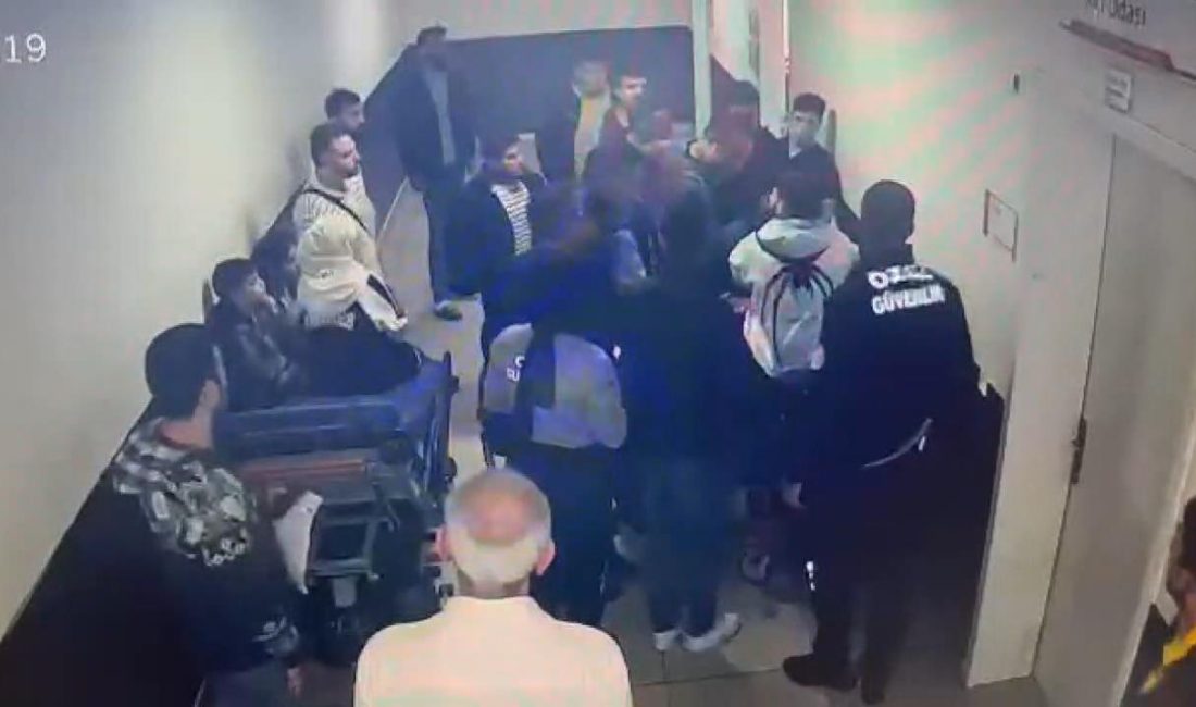 Eyüpsultan’da motosiklet kazası geçiren Enes Mehmet Özkul, hastanede doktora saldırdı.