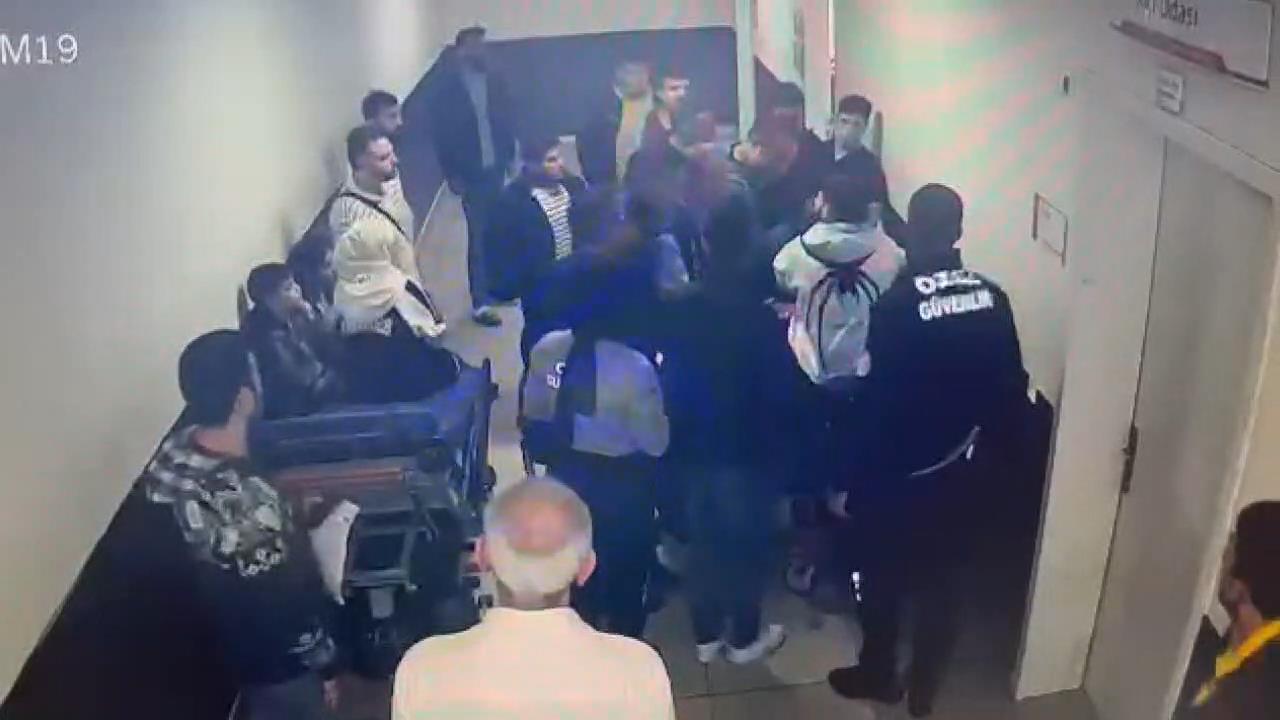 EYÜPSULTAN'DA MOTOSİKLET KAZASI SONRASI HASTANEDE DOKTORA SALDIRAN ŞÜPHELİLER GÖZALTINDA