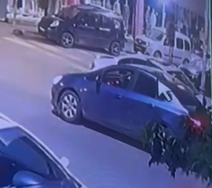 Sultangazi’de Hırsızlık Olayları Güvenlik Kameralarına Yansıdı İstanbul’un Sultangazi ilçesinde meydana