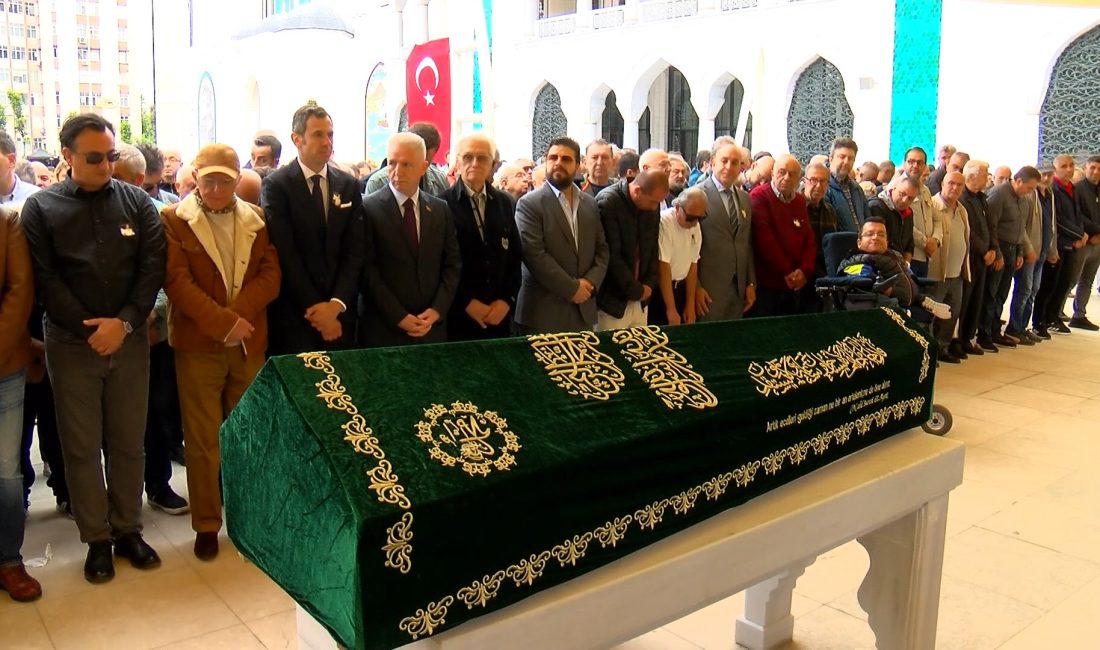 Ünlü sunucu Erkan Yolaç, 16 Mayıs Perşembe günü 89 yaşında