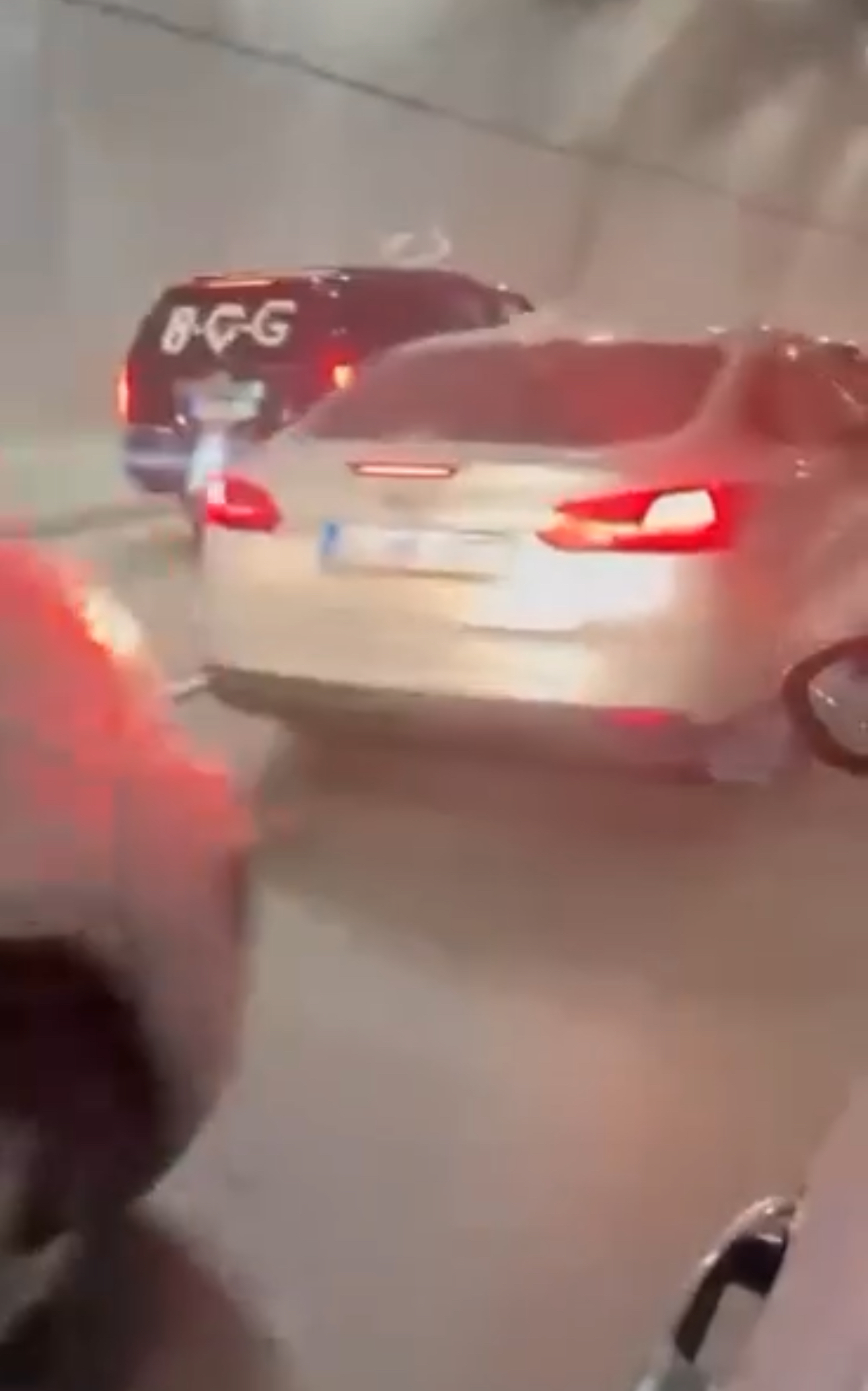 istanbul uskudarda dugun konvoyu camlica tunelini kapatti 6652dd998456e