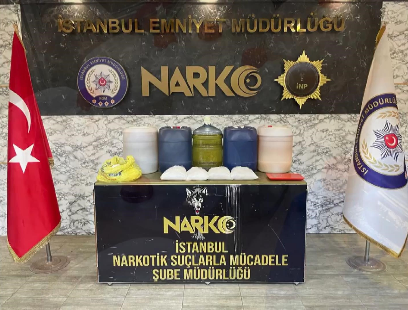 Uyuşturucu Operasyonunda 1 Ton 23 Kg Metamfetamin Ele Geçirildi