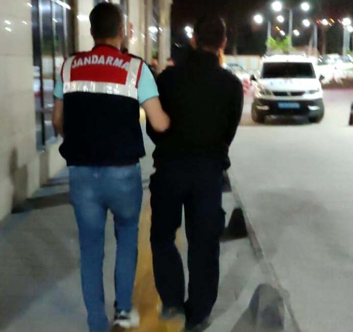İzmir merkezli 11 ilde FETÖ/PDY’ye yönelik operasyon gerçekleştirildi. 23 şüpheliden