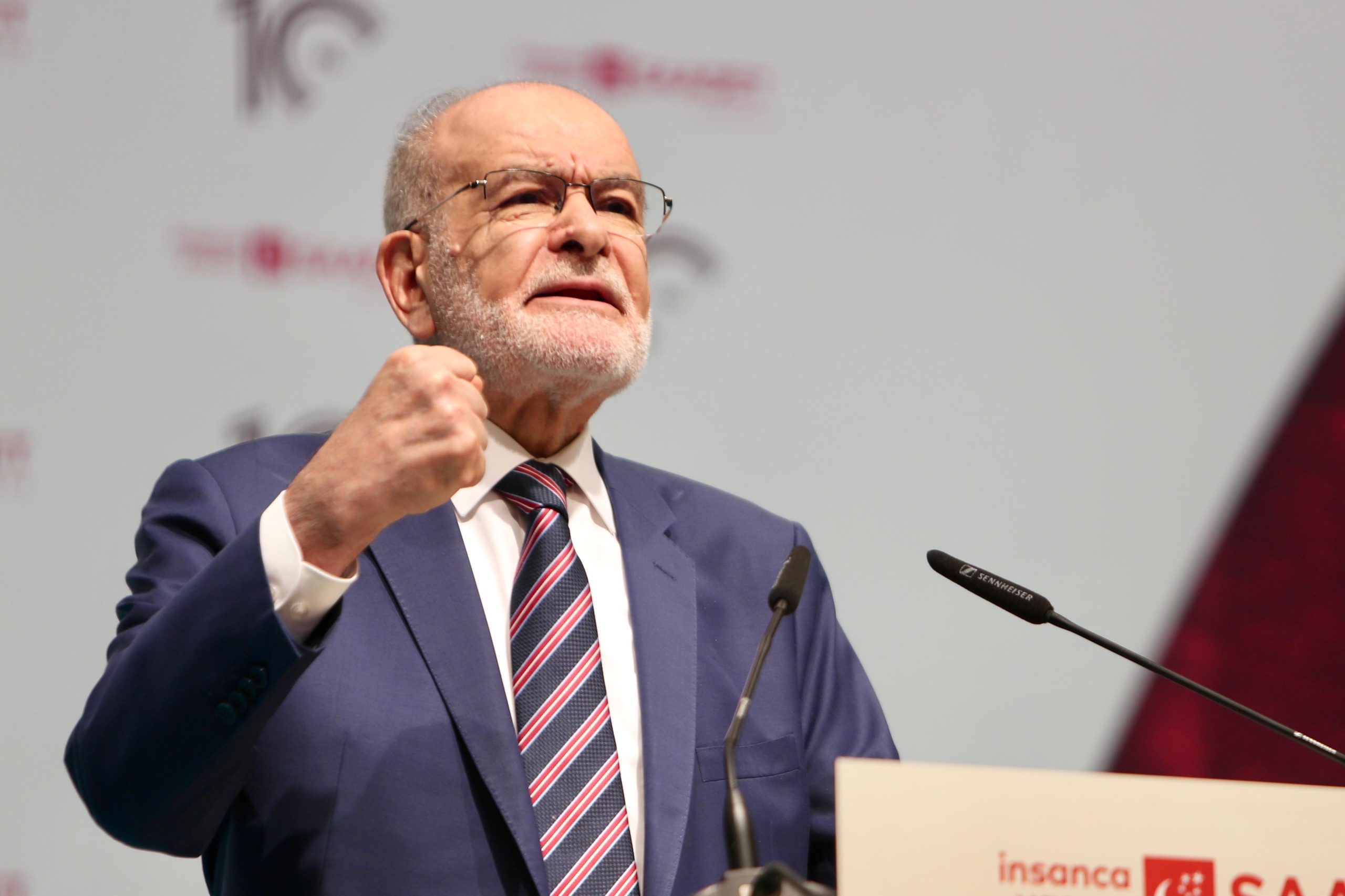 Saadet Partisi Genel Başkanı Karamollaoğlu, Hacı Sülük'ün affedilmesine tepki gösterdi.