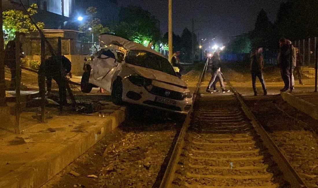 Kayseri’de bir yolcu treni, Kocasinan ilçesinde Mustafa Kemal Paşa Bulvarı’nda