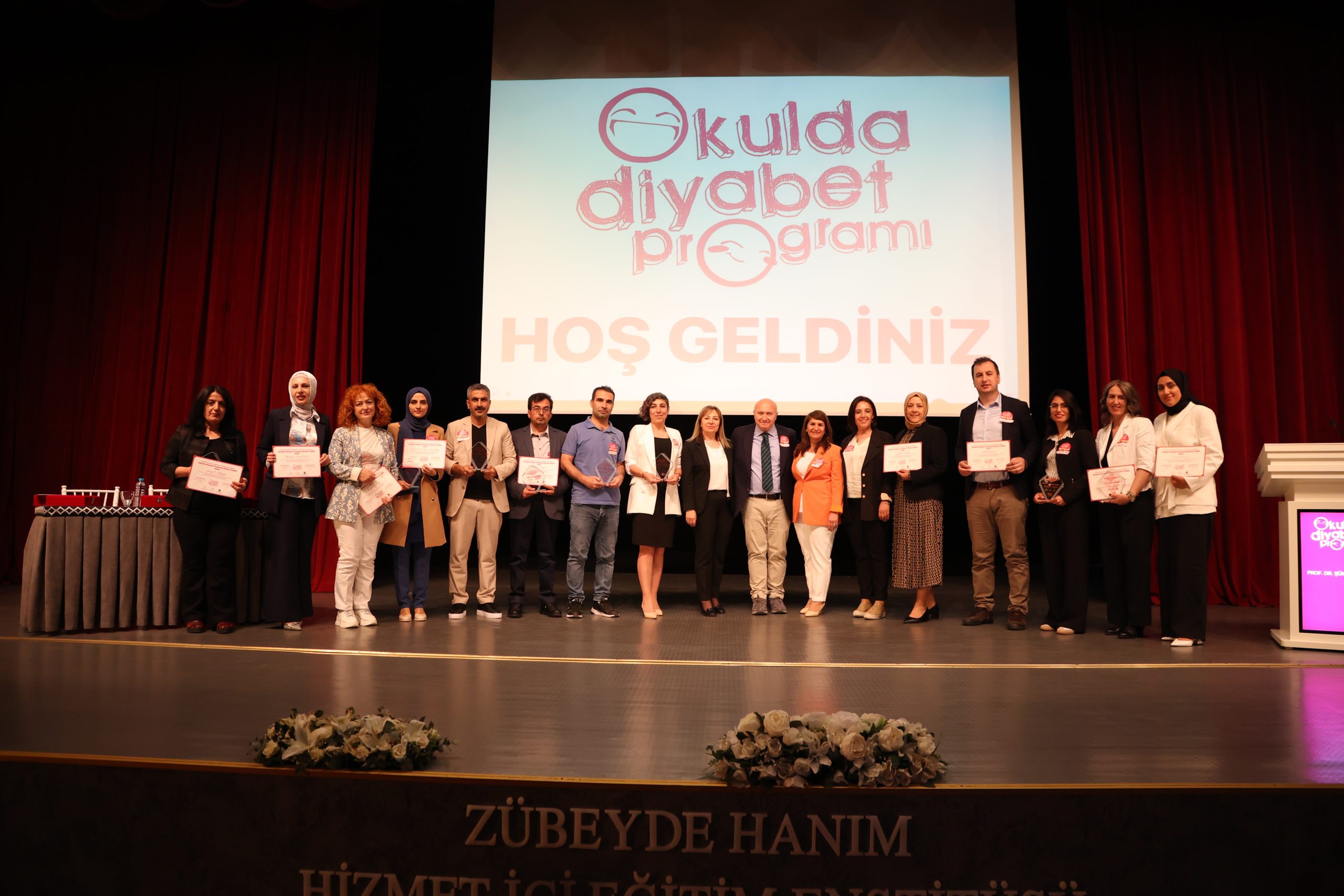 İstanbul'da Tip 1 Diyabetli Çocukların Okul Bakımı İçin Millî Eğitim Bakanlığı Toplantısı yapıldı.