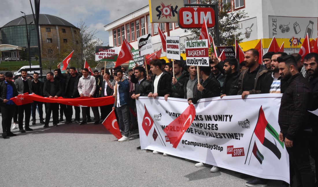 Bitlis Eren Üniversitesi öğrencileri,